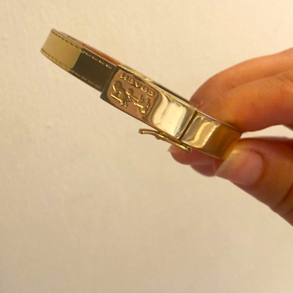 COACH logo Hinged Magnet Bangle Bracelet Gold - Picture 2 of 3
